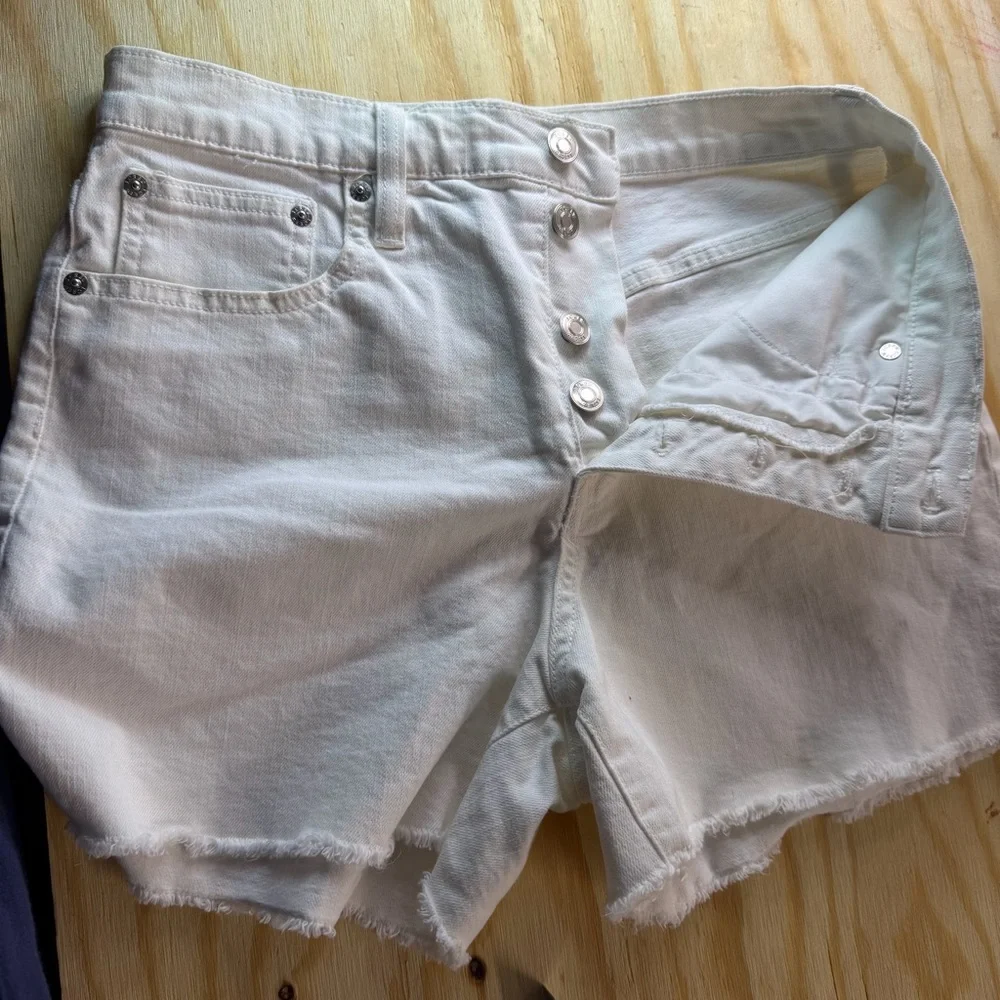 J.Crew Women’s‎ White Denim Shorts Size 28 High Rise Button Fly Raw Hem